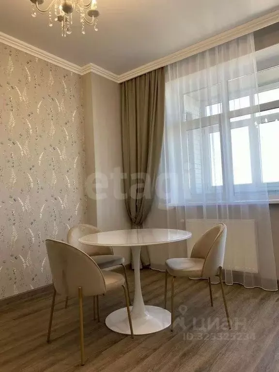 1-к кв. Тюменская область, Тюмень ул. Малыгина, 90 (55.9 м) - Фото 2