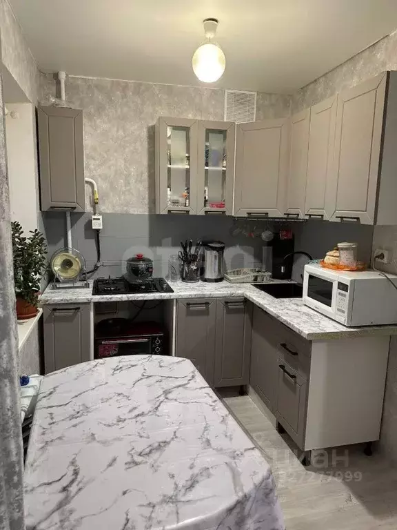 2-к кв. Омская область, Омск Береговой мкр, Комсомольский просп., 6А ... - Фото 1