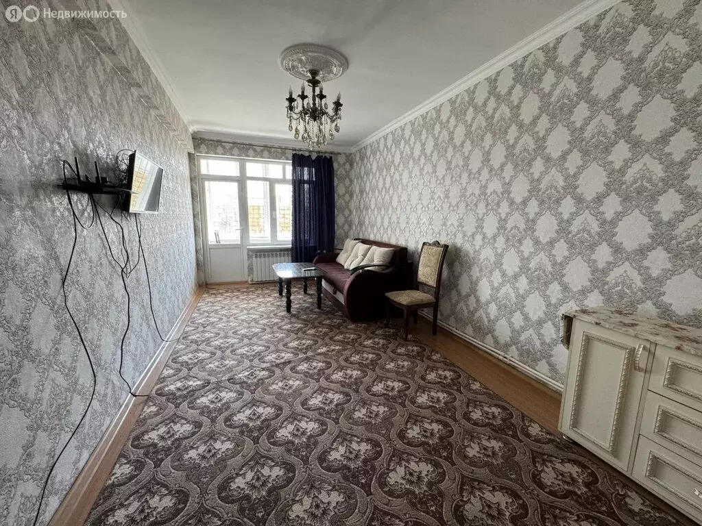 2-комнатная квартира: Дербент, улица Сальмана, 65А (86 м) - Фото 0