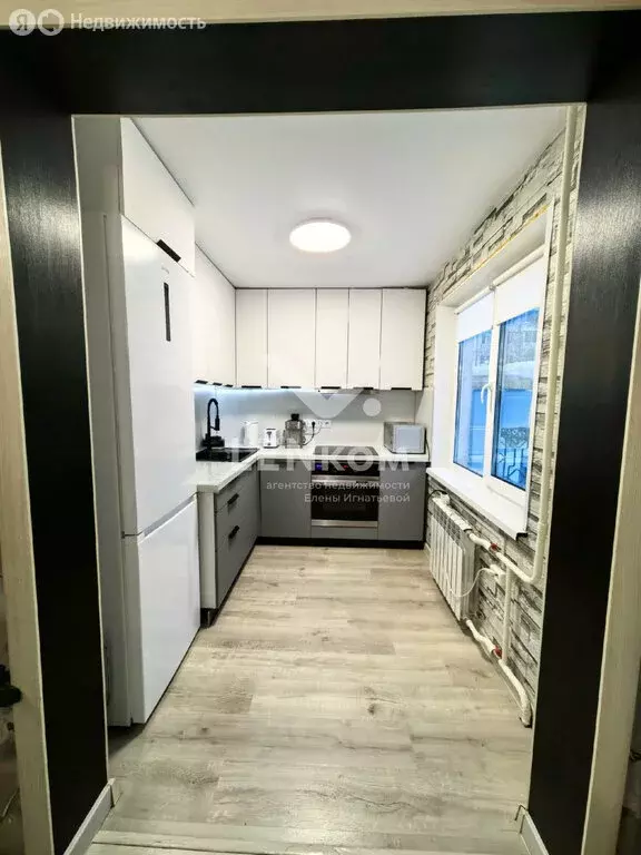 3-комнатная квартира: Ижевск, улица Холмогорова, 90 (63.7 м) - Фото 1