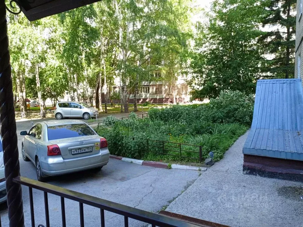 3-к кв. Новосибирская область, Новосибирск ул. Невельского, 63 (66.5 ... - Фото 1