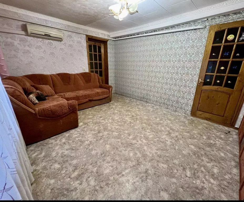 3-к кв. Белгородская область, Короча ул. Дзержинского (94.3 м) - Фото 1