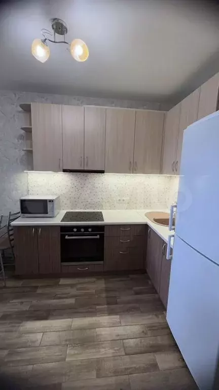 1-к. квартира, 38 м, 9/16 эт. - Фото 1