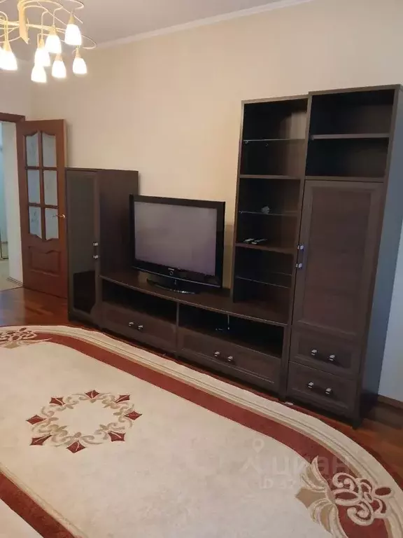 2-к кв. Омская область, Омск просп. Мира, 35 (55.8 м) - Фото 0