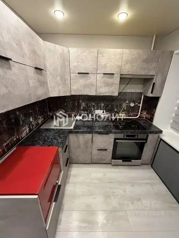 3-к кв. Белгородская область, Старый Оскол Горняк мкр, 25 (45.0 м) - Фото 1