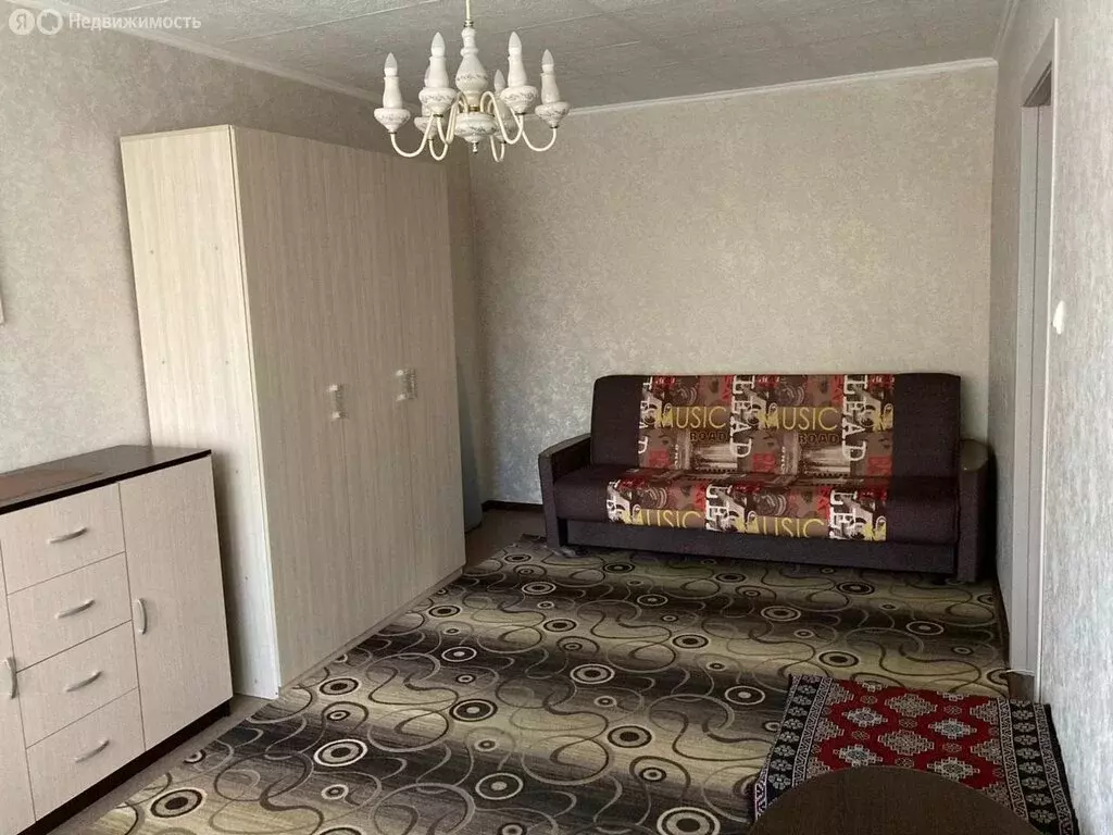 1-комнатная квартира: Красноярск, улица Гусарова, 1 (35 м) - Фото 0