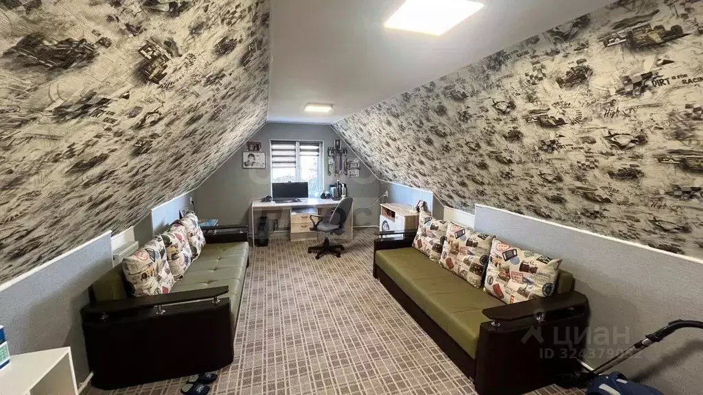 Дом в Оренбургская область, пос. Саракташ ул. Рокоссовского, 24 (200 ... - Фото 1