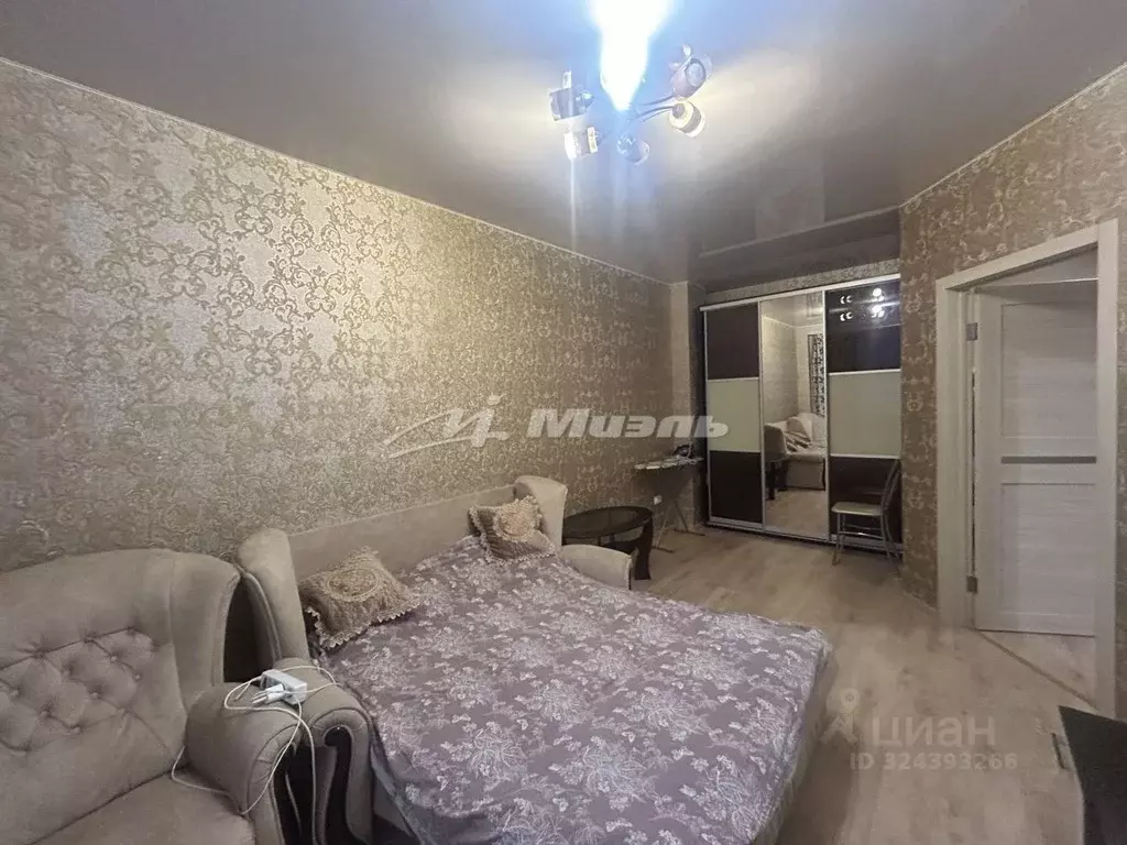 1-к кв. Крым, Симферополь ул. Железнодорожная, 1Г (36.0 м) - Фото 1