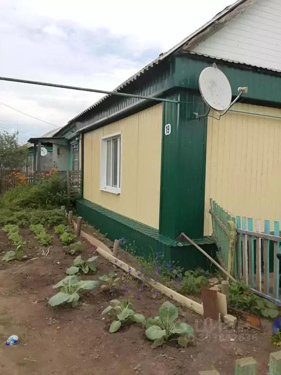 Дом в Саратовская область, Красноармейский район, Рогаткинское ... - Фото 1