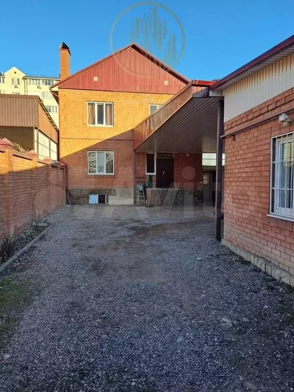 Дом 310 м на участке 6 сот. - Фото 0