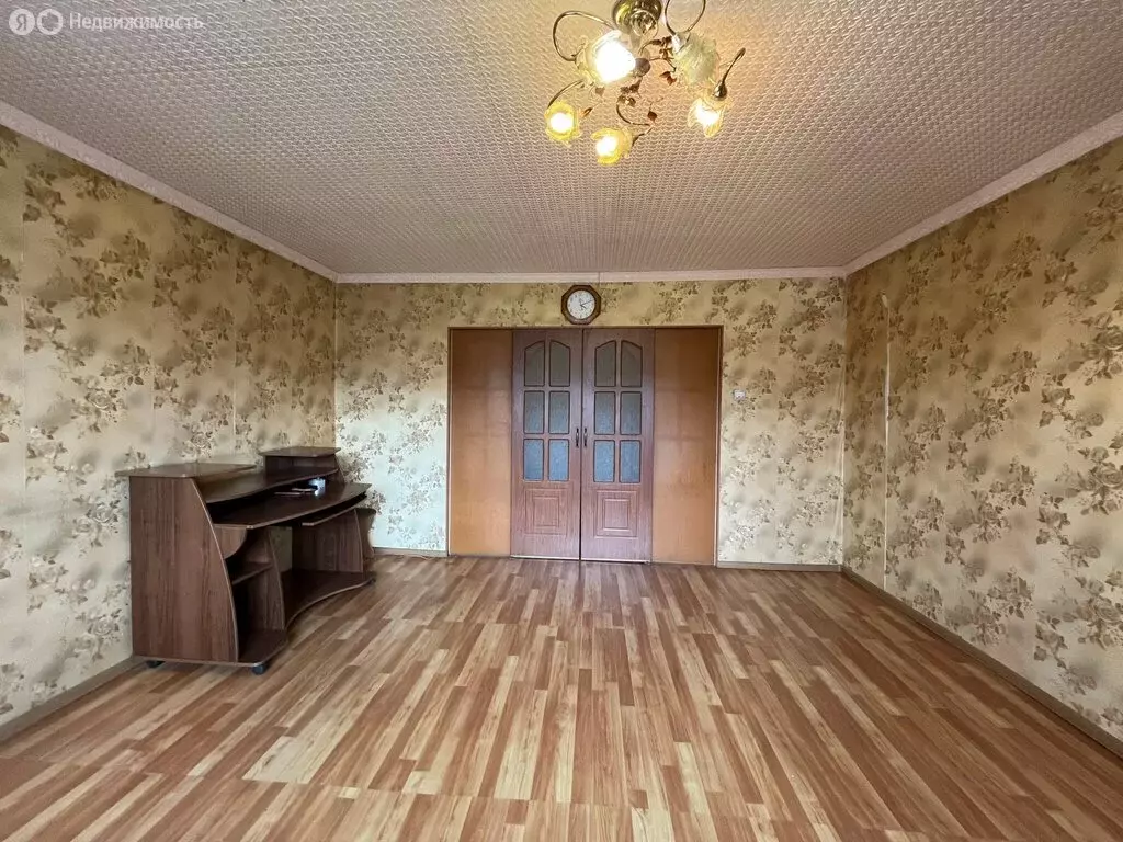 3-комнатная квартира: Уссурийск, Новоникольское шоссе, 28 (68.9 м) - Фото 1