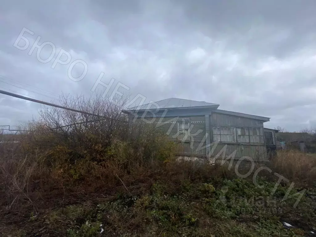 Дом в Саратовская область, Балашовский район, с. Терновка ул. Большая ... - Фото 1