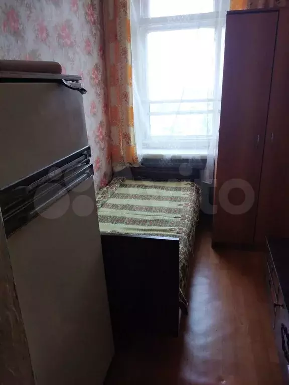 Комната 6 м в 3-к, 4/4 эт. - Фото 0