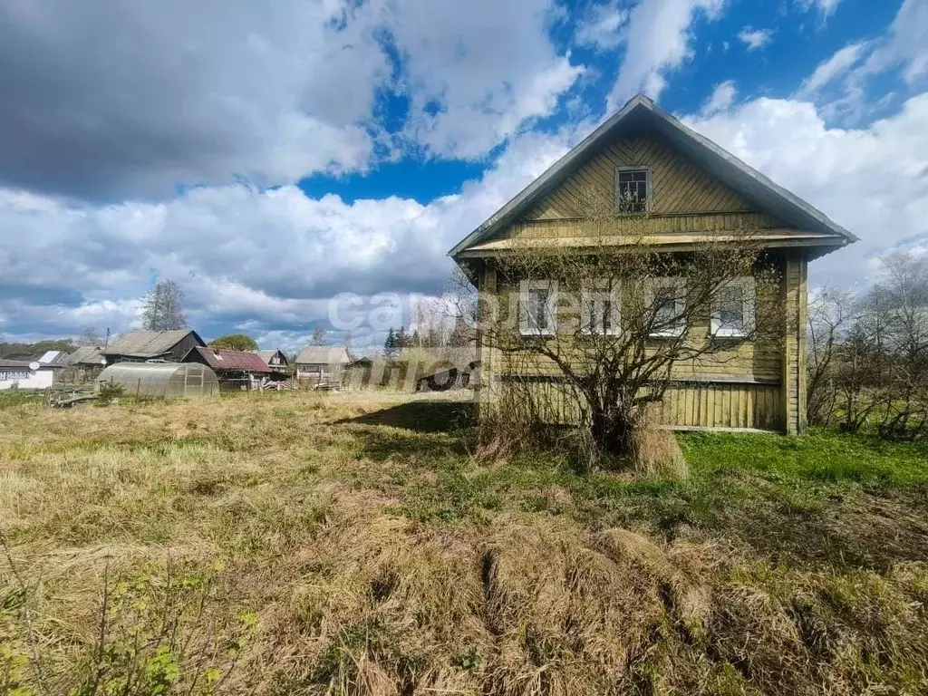 Дом в Новгородская область, Маловишерский район, Большевишерское ... - Фото 1