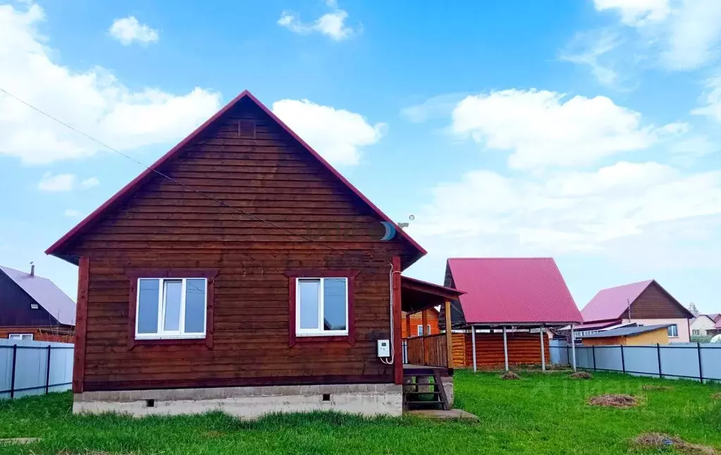 Дом в Башкортостан, Иглинский сельсовет, с. Иглино ул. Владимирская, 3 ... - Фото 0