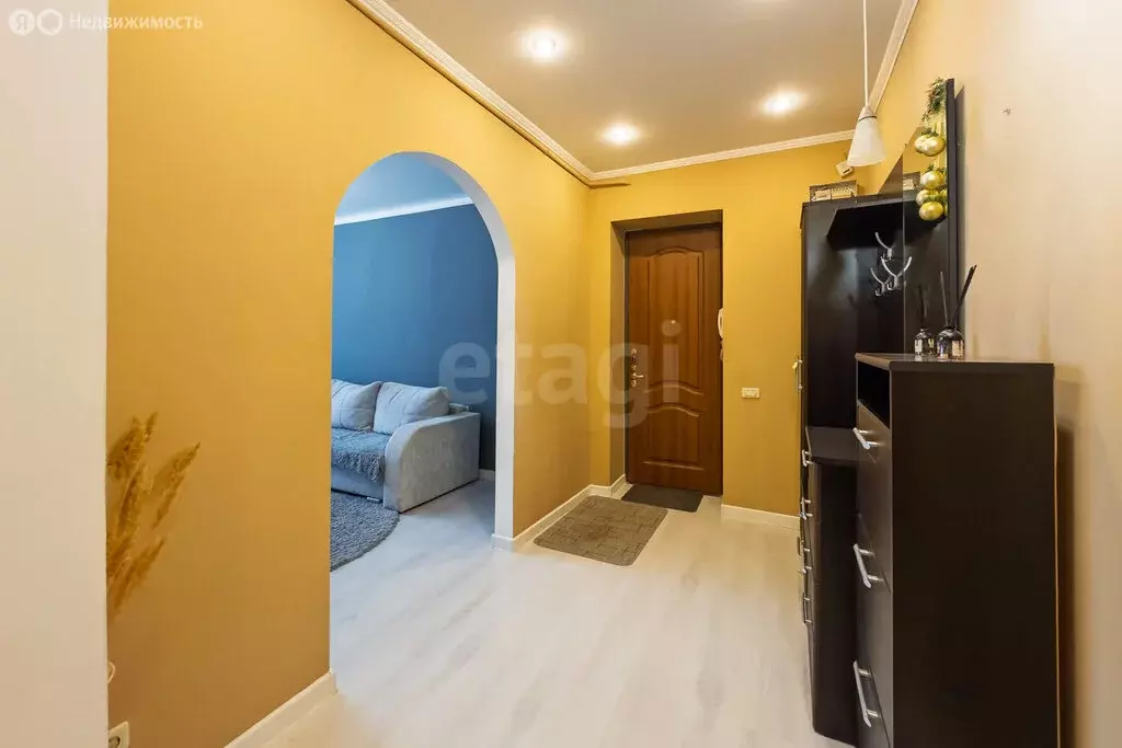 2-комнатная квартира: Ульяновск, улица Карла Маркса, 28/73 (61.7 м) - Фото 1