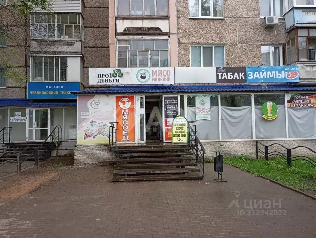 Помещение свободного назначения в Удмуртия, Ижевск Молодежная ул., 74 ... - Фото 0