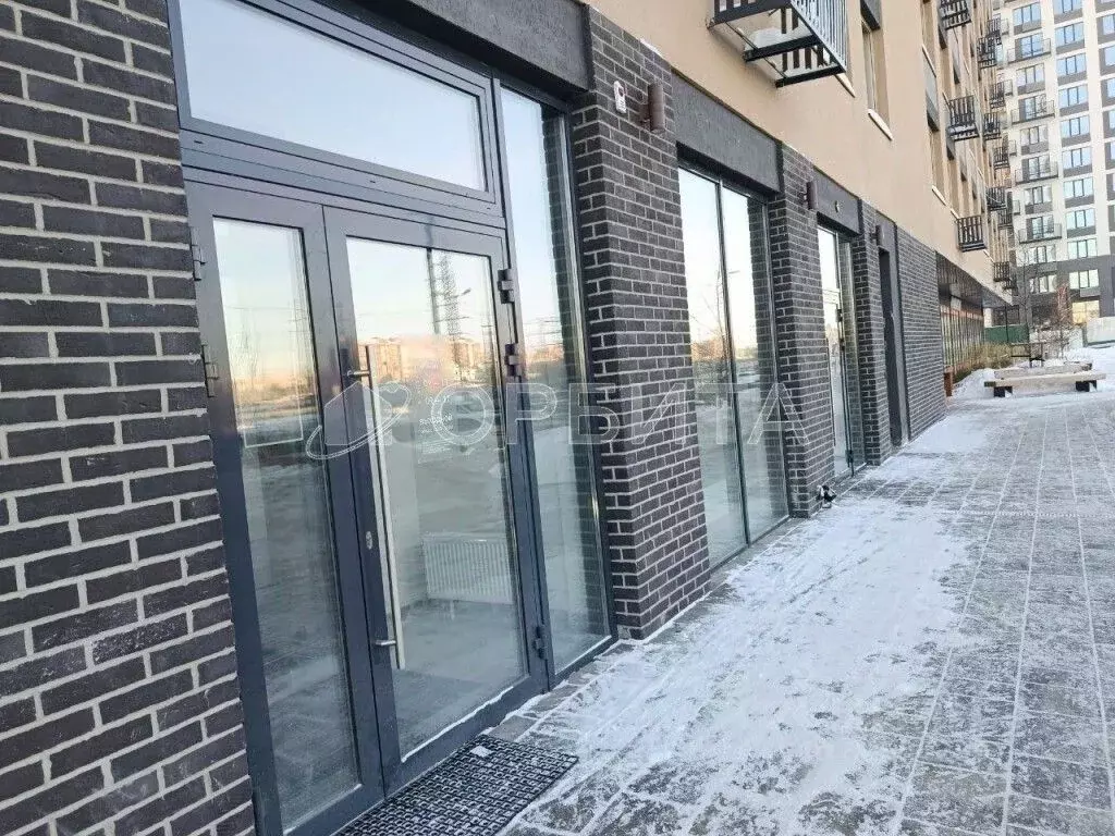 Помещение свободного назначения в Тюменская область, Тюмень ул. ... - Фото 1