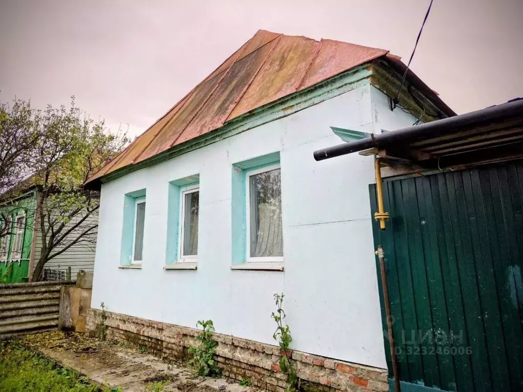 Дом в Курская область, Курский район, Лебяженский сельсовет, с. ... - Фото 1