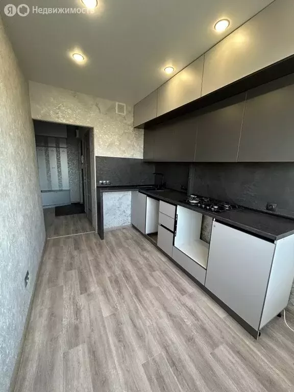 3-комнатная квартира: Березники, улица Мира, 112 (63.8 м) - Фото 1