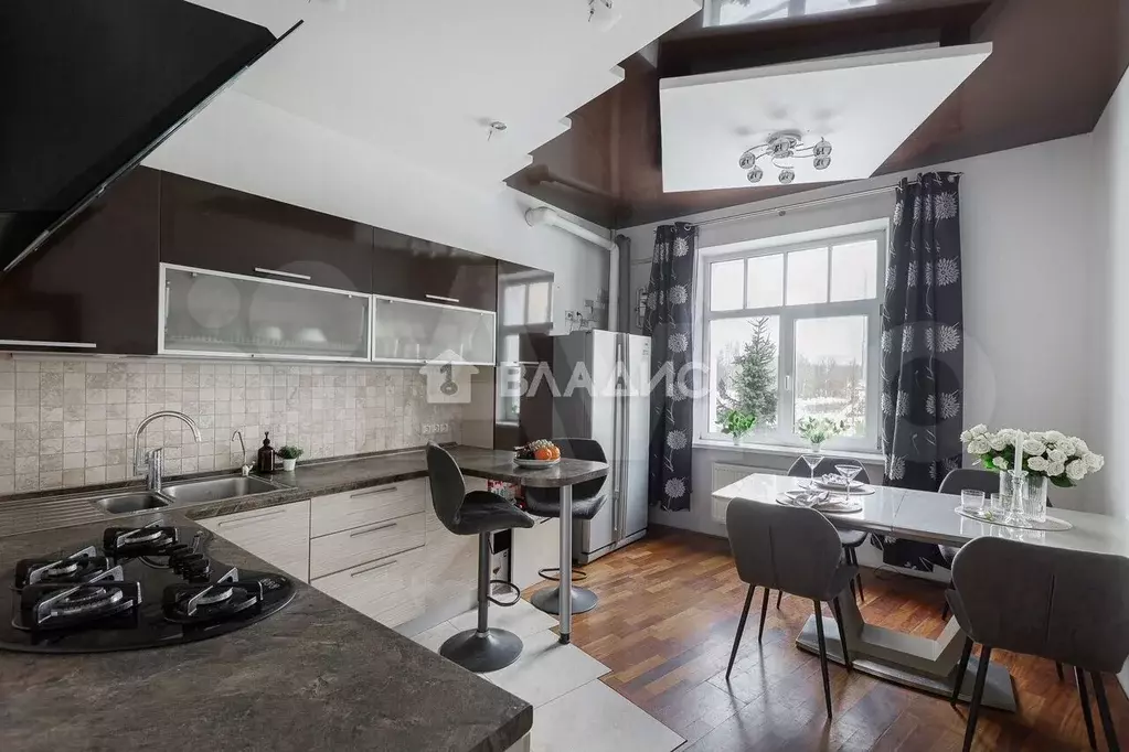 4-к. квартира, 144 м, 1/4 эт. - Фото 0