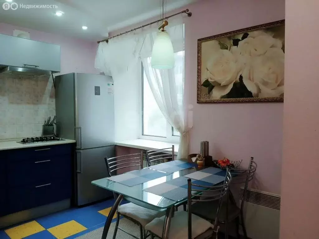 2-комнатная квартира: Краснокамск, улица Калинина, 8 (41 м) - Фото 1