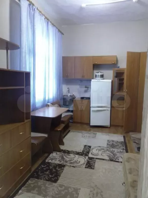 Комната 25,6 м в 2-к., 1/3 эт. - Фото 0