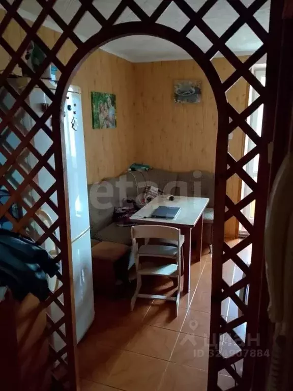 1-к кв. Крым, Черноморское пгт ул. Кооперативная, 4А (36.1 м) - Фото 1