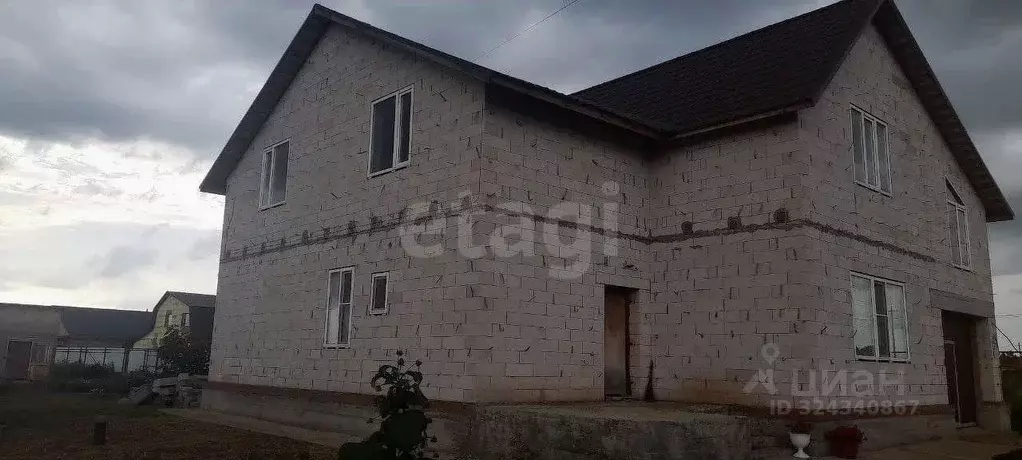 Дом в Оренбургская область, Саракташский район, с. Черкассы Школьная ... - Фото 1