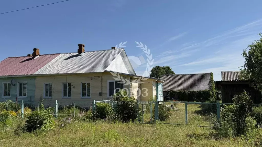 Дом в Калужская область, Жиздринский муниципальный округ, с. Полюдово ... - Фото 1