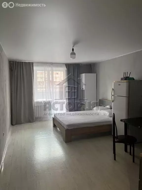 Квартира-студия: Красноярск, проспект 60 лет Образования СССР, 48 (27 ... - Фото 1