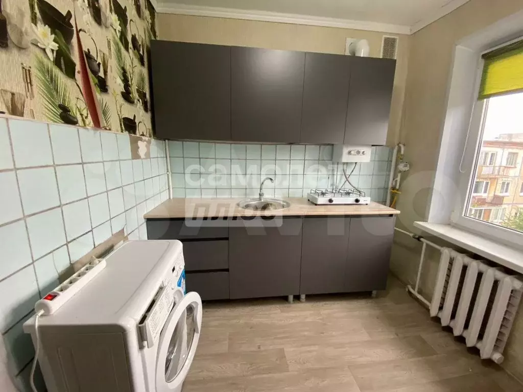 1-к. квартира, 29,7 м, 5/5 эт. - Фото 0