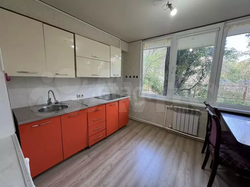 2-к. квартира, 50 м, 2/5 эт. - Фото 0