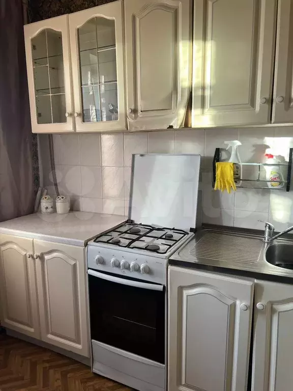 Комната 30 м в 1-к., 1/5 эт. - Фото 0