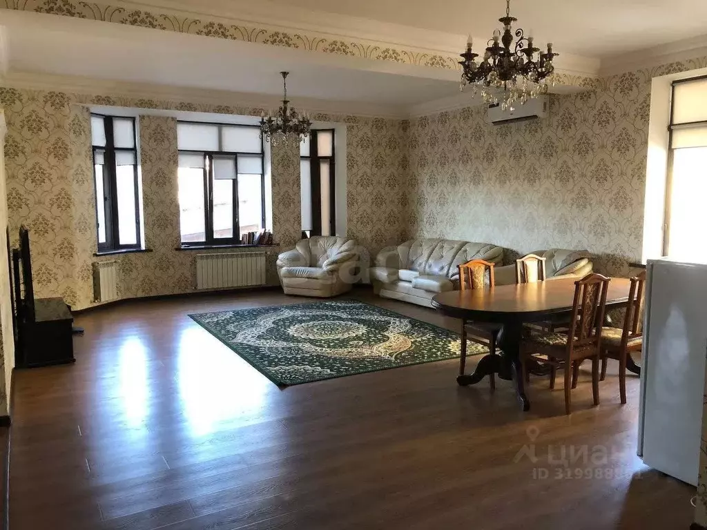 Дом в Дагестан, Махачкала ул. Богатырева, 10 (500 м) - Фото 0