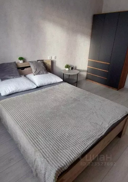 2-к кв. Красноярский край, Красноярск Норильская ул., 1 (58.0 м) - Фото 1