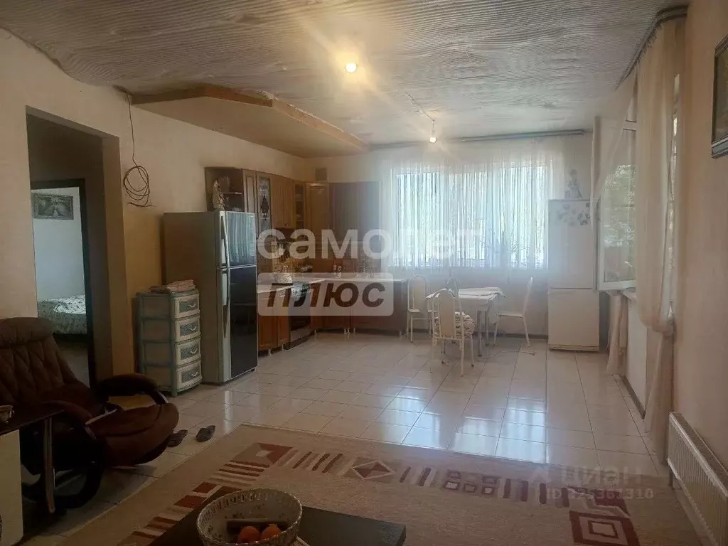 Дом в Краснодарский край, Динской район, Пластуновское с/пос, ... - Фото 1