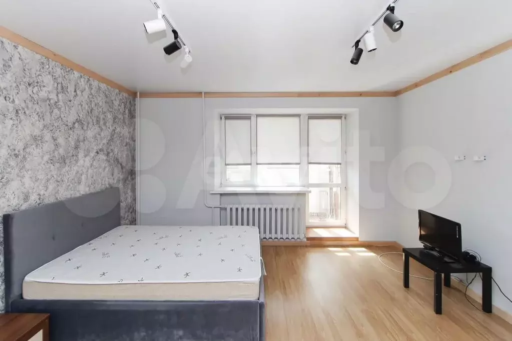 1-к. квартира, 54 м, 3/9 эт. - Фото 1