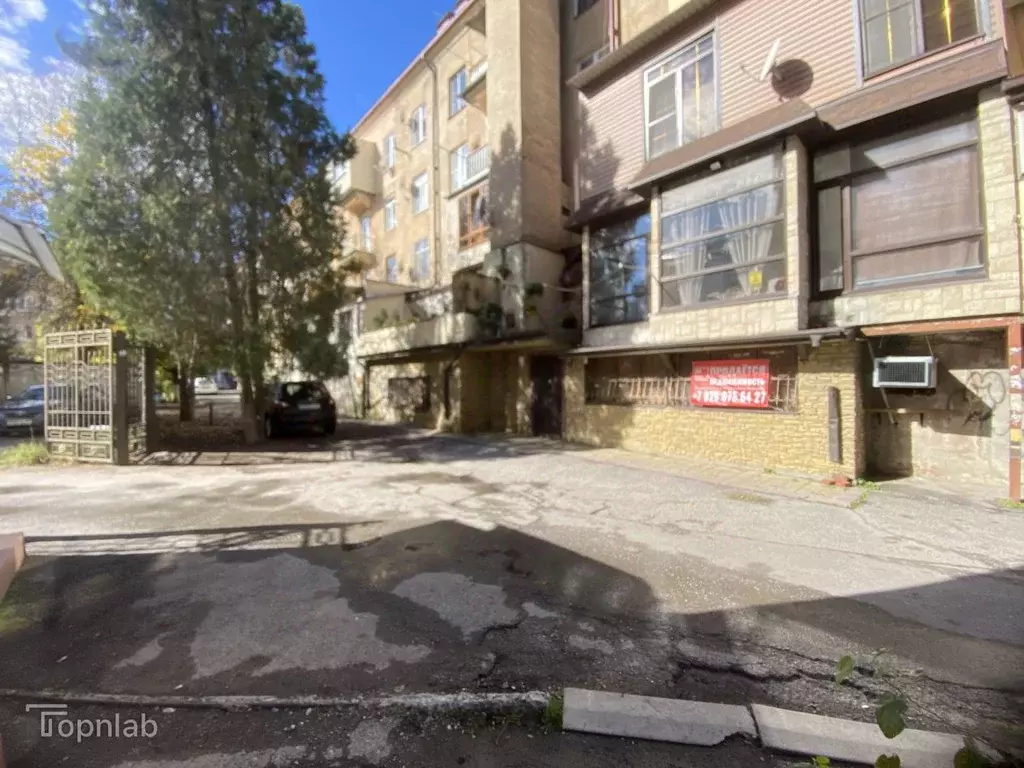 Помещение свободного назначения в Кабардино-Балкария, Нальчик просп. ... - Фото 1