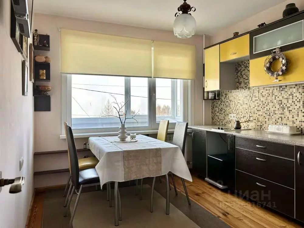 3-к кв. Иркутская область, Иркутский муниципальный округ, Листвянка рп ... - Фото 2