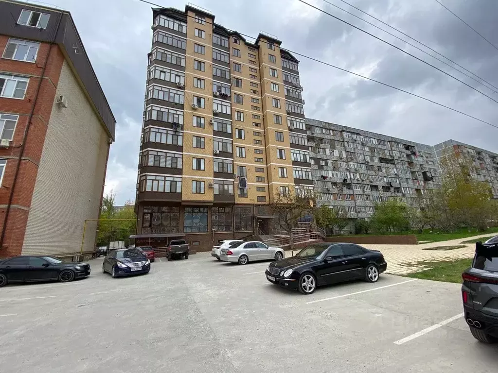 2-к кв. Дагестан, Махачкала ул. Нигматулы Магомедова, 83Б (77.0 м) - Фото 1