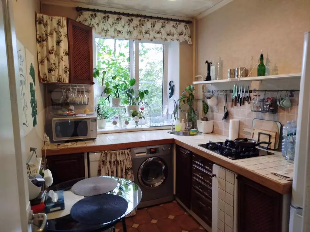 2-к. квартира, 54 м, 3/9 эт. - Фото 0