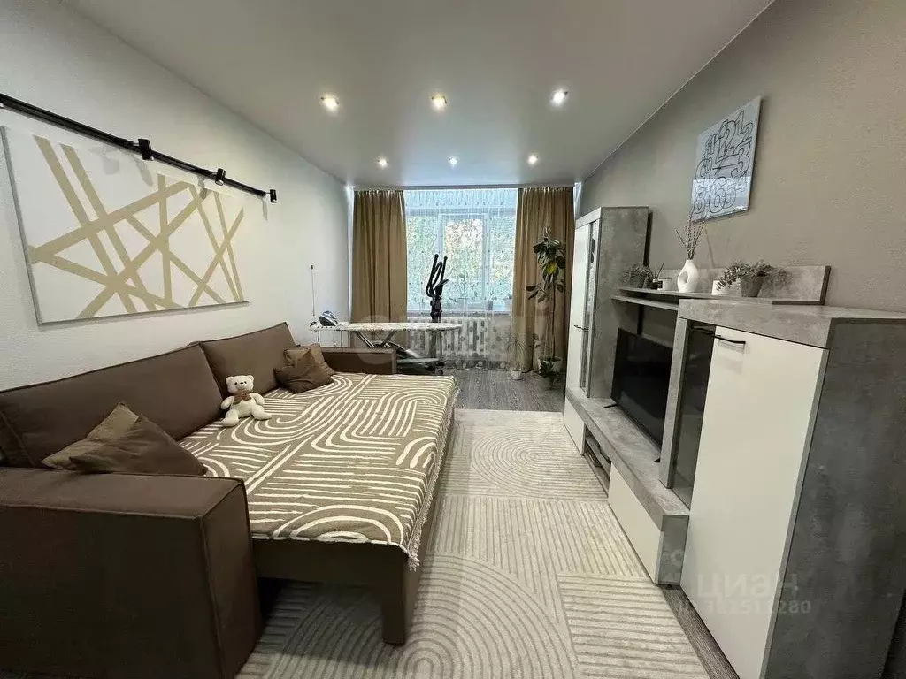 3-к кв. Крым, Симферополь ул. Маршала Жукова (64.3 м) - Фото 1