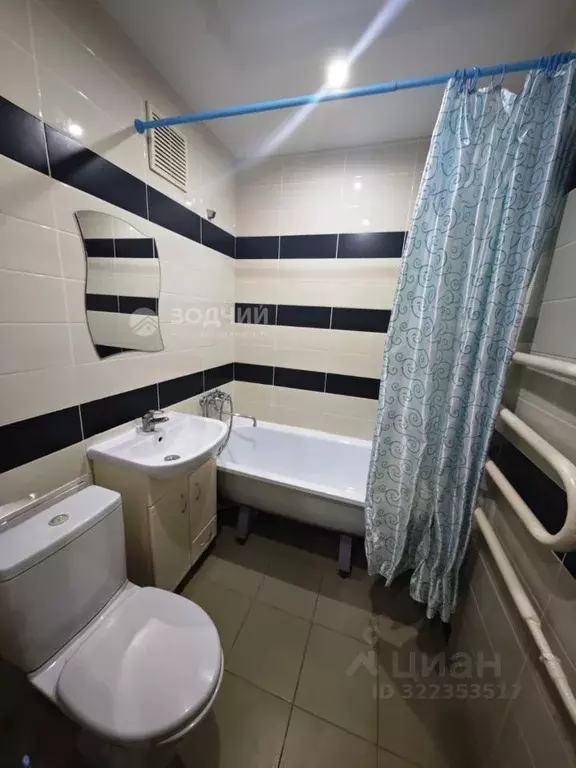 3-к кв. Чувашия, Канаш пер. Б. Хмельницкого, 13 (56.2 м) - Фото 1