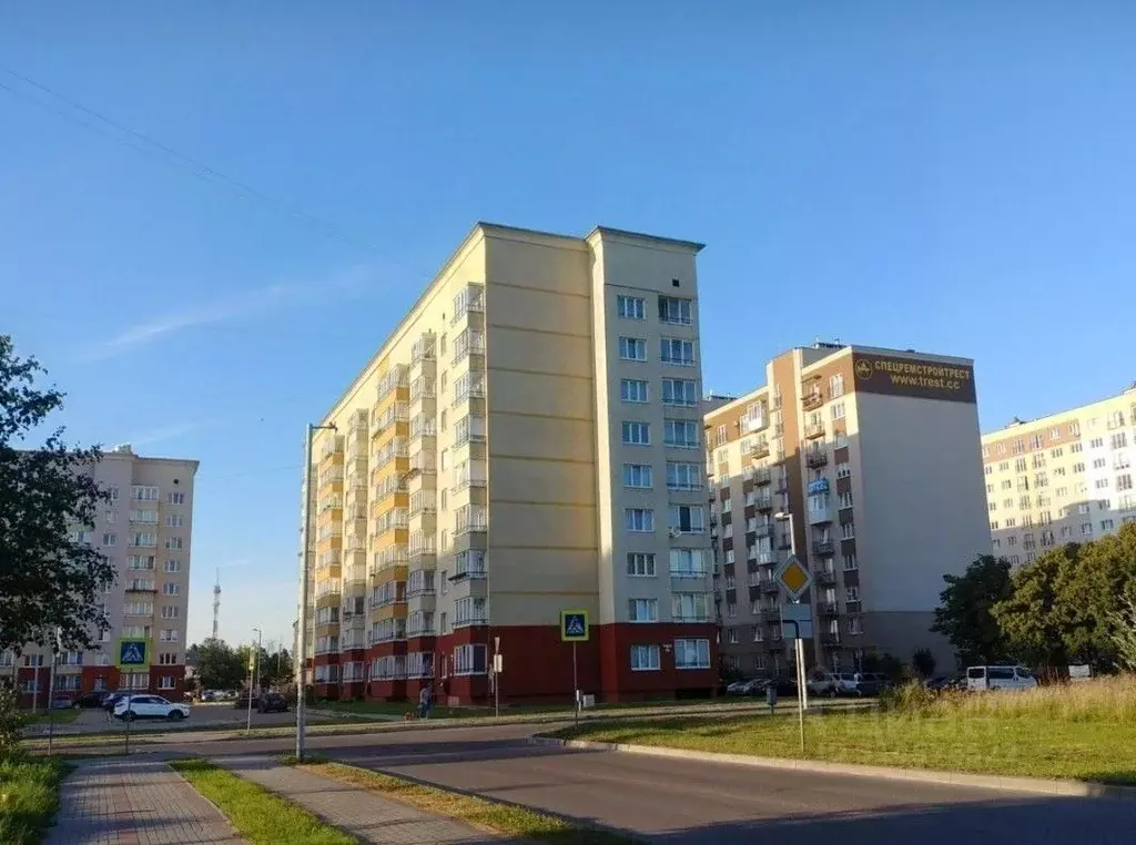 2-к кв. Калининградская область, Калининград Осенняя ул., 6 (52.0 м) - Фото 0