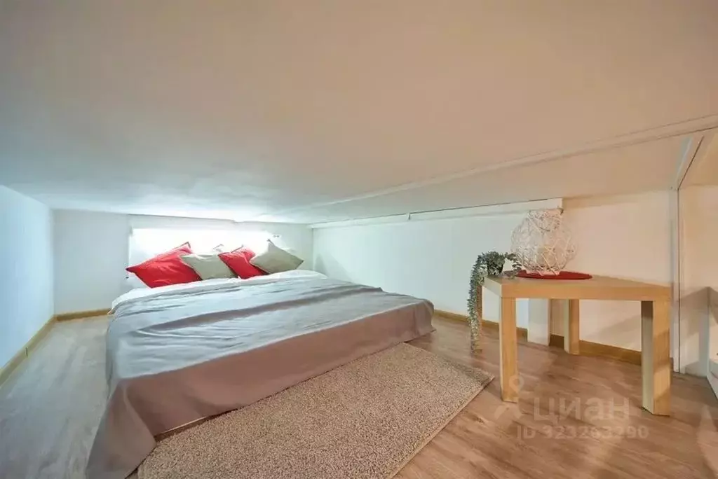 Комната Москва, Москва, Щербинка Южный кв-л, 9 - Фото 1