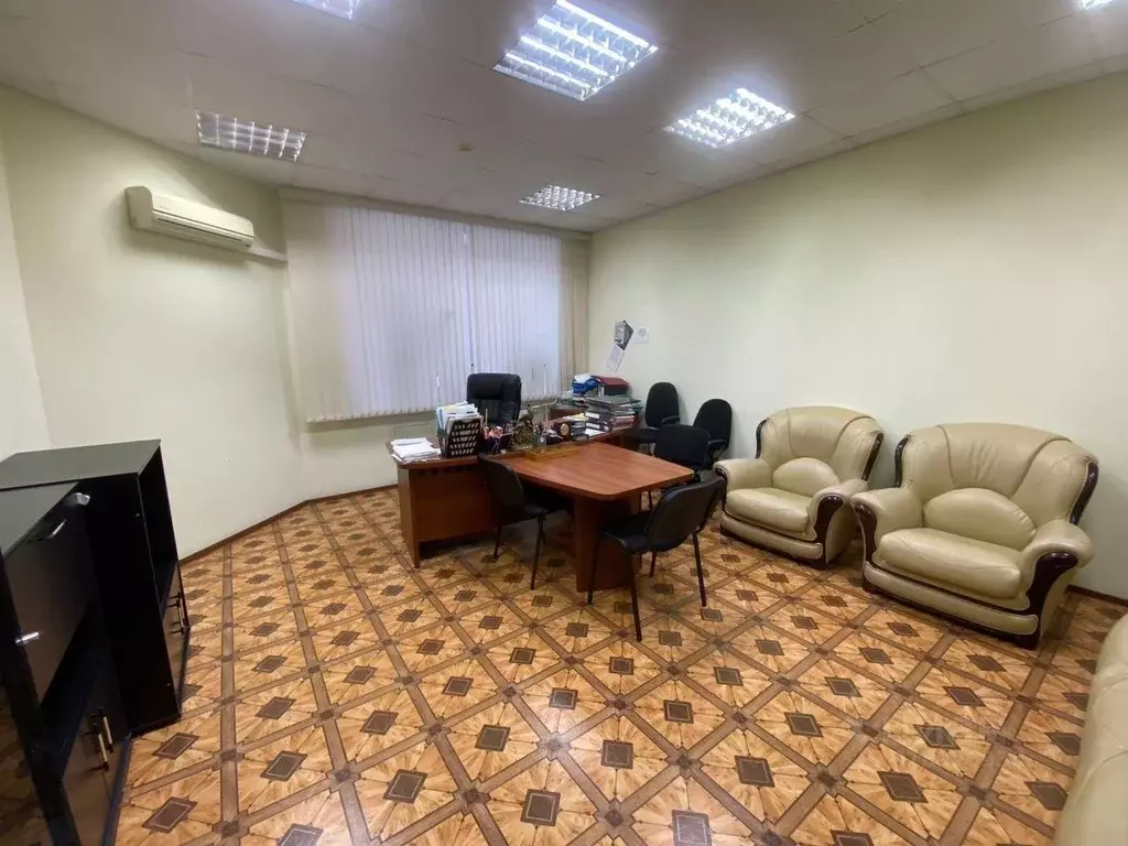 Офис в Тюменская область, Тюмень ул. Чернышевского, 2Бк9 (214 м) - Фото 0