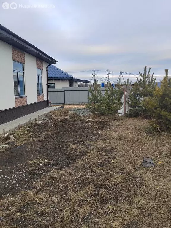 Дом в Бобровский, Светлая улица (100 м) - Фото 2