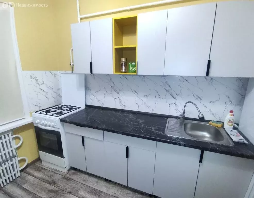 3-комнатная квартира: Елец, улица Кротевича, 27 (62.7 м) - Фото 2