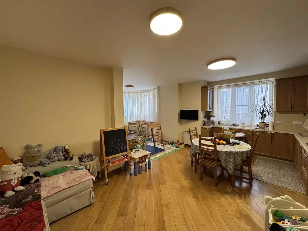 2-к кв. Московская область, Реутов Комсомольская ул., 26 (69.0 м) - Фото 2